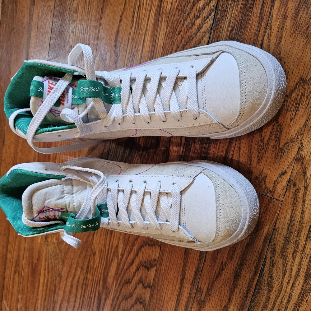 Nike White and Green Athletic Shoes